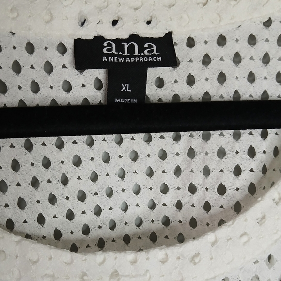 a.n.a A New Aproach White Eyelet Peplum Top - Picture 10 of 15